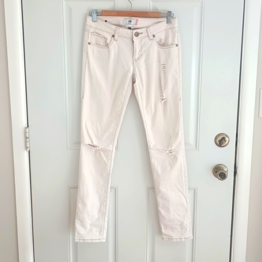 Cabi white deconstructed slim boyfriend jeans size 0